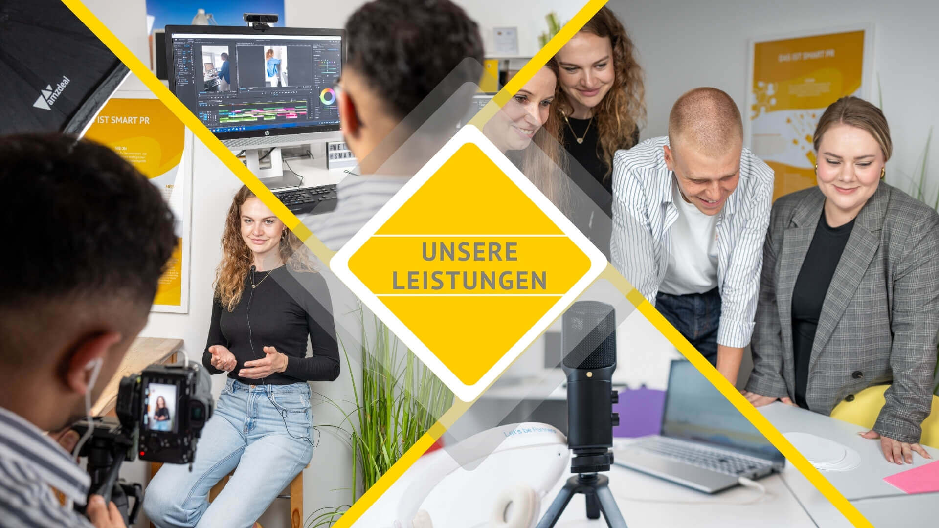 Eine kreative Zusammenstellung von Personen in einem Raum mit einer Kamera und einem Stativ.
